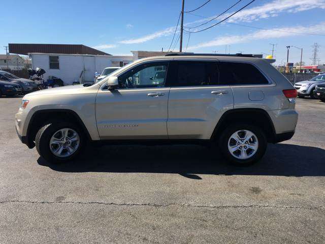 2014 Jeep Grand Cherokee 4x4 Laredo 4dr SUV